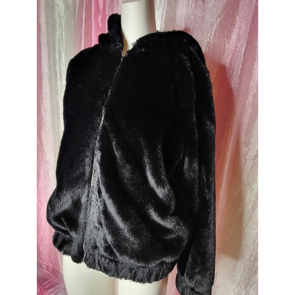 Wild Fable Black Faux Fur Cropped Bomber Jacket Size Small - Picture 3 of 9